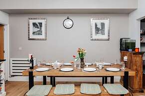 Henley Gardens - From 200 Per Night