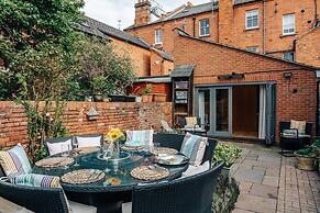 Henley Gardens - From 200 Per Night