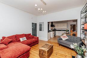 Henley Gardens - From 200 Per Night