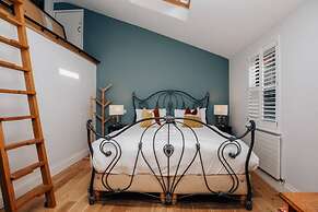 Henley Gardens - From 200 Per Night