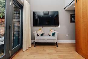 Henley Gardens - From 200 Per Night