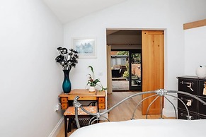 Henley Gardens - From 200 Per Night