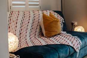 Henley Gardens - From 200 Per Night