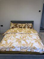 Housesleeps2- 2br-gardenview-parking-nearbeach