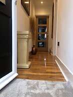 Housesleeps2- 2br-gardenview-parking-nearbeach