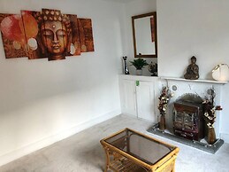 Housesleeps2- 2br-gardenview-parking-nearbeach