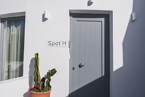 Bedspot Apartments Paros