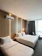 Royal Mass Airport Business Hotel