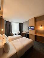 Royal Mass Airport Business Hotel