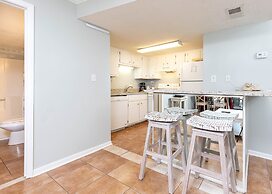 Island Winds East 107 2 Bedroom Condo by Redawning