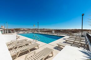 Island Winds East 107 2 Bedroom Condo by Redawning