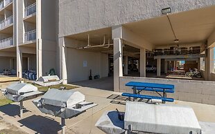 Sugar Beach 143 1 Bedroom Condo by Redawning