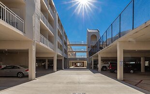 Sugar Beach 143 1 Bedroom Condo by Redawning