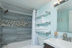 Sugar Beach 143 1 Bedroom Condo by Redawning