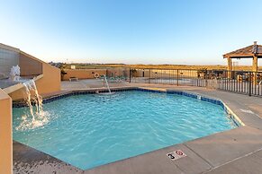 Phoenix Vii 7613 2 Bedroom Condo by Redawning