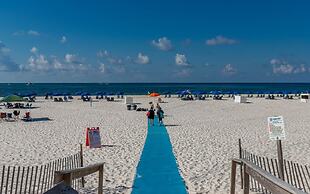 Phoenix Vii 7613 2 Bedroom Condo by Redawning