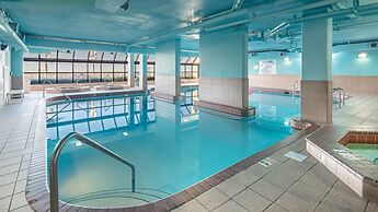 Phoenix V 309 2 Bedroom Condo by Redawning