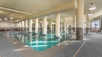 Phoenix West Ii 302 3 Bedroom Condo by Redawning