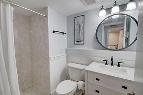 539 El Matador 2 Bedroom Condo by RedAwning