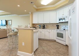 Phoenix West 2606 3 Bedroom Condo by Redawning