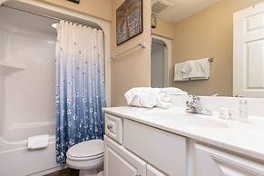 Phoenix West 202 3 Bedroom Condo by Redawning