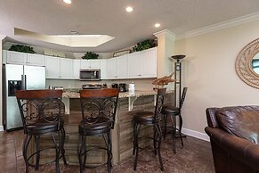 Phoenix West 202 3 Bedroom Condo by Redawning