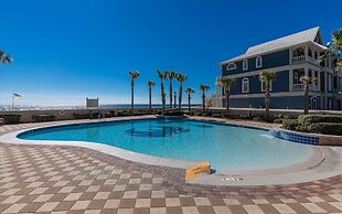 Phoenix West 202 3 Bedroom Condo by Redawning