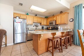 Phoenix Iv 4125 3 Bedroom Condo by Redawning