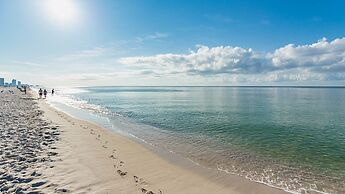 Phoenix Iv 4125 3 Bedroom Condo by Redawning