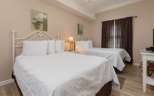 Phoenix Iv 4125 3 Bedroom Condo by Redawning