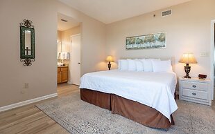 Phoenix Iv 4125 3 Bedroom Condo by Redawning