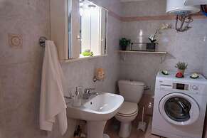 Estell s Sweet Luxury House