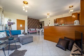 Estell s Sweet Luxury House