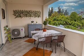 Estell s Sweet Luxury House