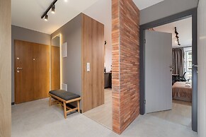 Exquisite Zablocie by Renters Prestige