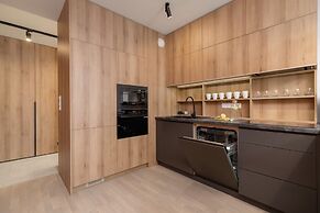 Exquisite Zablocie by Renters Prestige