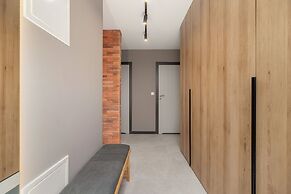 Exquisite Zablocie by Renters Prestige