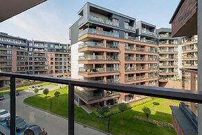 Exquisite Zablocie by Renters Prestige