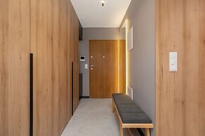 Exquisite Zablocie by Renters Prestige