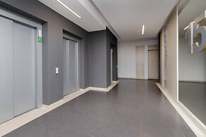 Albatross Towers Apartments by Renters