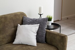 Albatross Towers Apartments by Renters