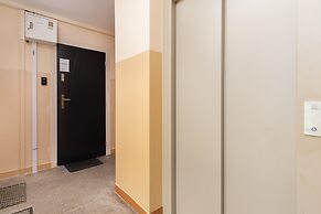 Skwer Kościuszki Apartment by Renters