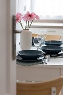 Bałuckiego Apartment Warsaw by Renters