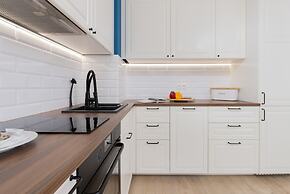 Apartment Redlowo & 2 Bedroom by Renters