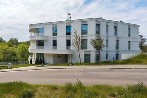 Apartment Redlowo & 2 Bedroom by Renters