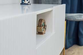 Apartment Redlowo & 2 Bedroom by Renters