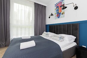 Apartment Redlowo & 2 Bedroom by Renters