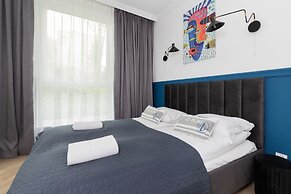 Apartment Redlowo & 2 Bedroom by Renters