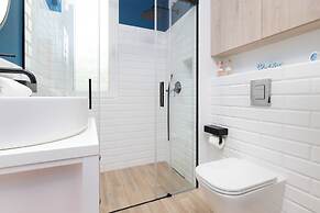 Apartment Redlowo & 2 Bedroom by Renters