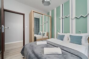 Odra Tower Apartment Wrocław by Renters